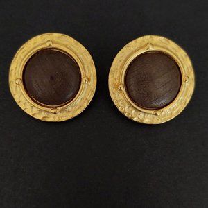 Vintage 80's gold and faux wood round clip on earrings